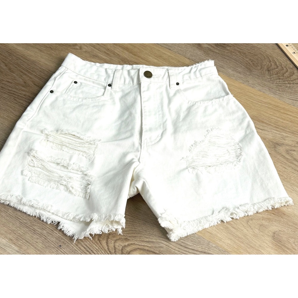 Billabong White Distressed Denim Shorts WomensSize 25 Skate Streetwear Beach 90s